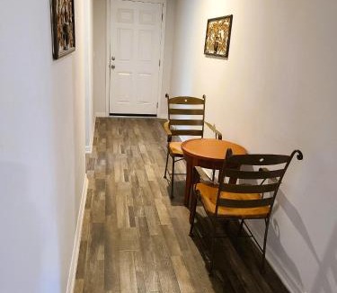 Indian Trails House | Beautiful Bracken Ln Bungalow