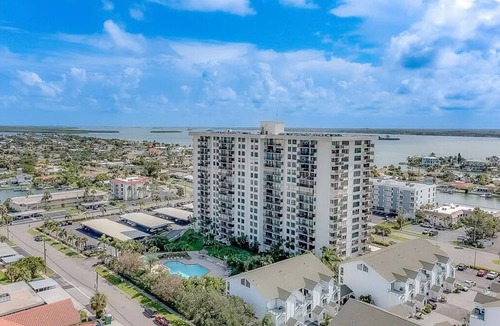 Island Estate Condo | Beautiful,Coastal,luxury 2BR/2bath condo