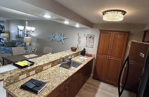 South Beach Condo | Beautiful Condo with Marina View and Minutes walk to Private Beach!