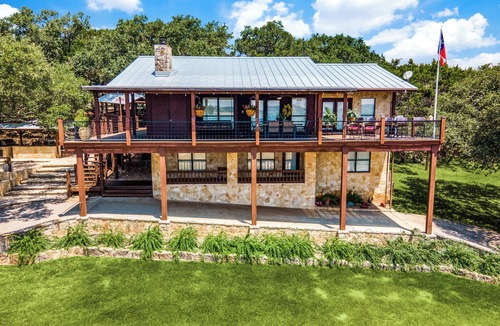 Canyon Lake House | Beautiful Country Home on 25 Acres - Gorgeous Lake Views with Fully Stocked Pond