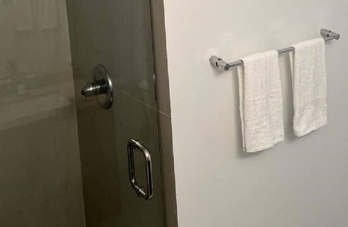 Town Square Apartment | Beautiful Cozy Apartment in Downtown Miami