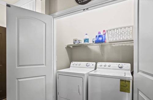 Deerwood House | Beautiful family friendly luxury apartment
