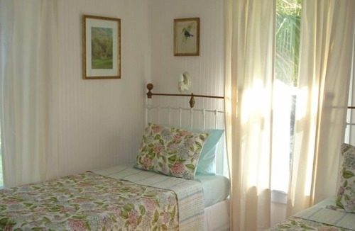 East Naples Cottage | Beautiful Historic 1925 Naples Florida Cottages Walk Downtown
