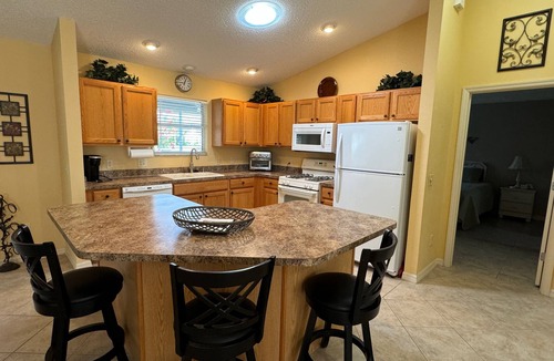 Liberty Park House | Beautiful Home Close to Lake Sumter Landing! Golf Cart, BBQ Grill & Free WIFI