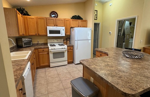 Liberty Park House | Beautiful Home Close to Lake Sumter Landing! Golf Cart, BBQ Grill & Free WIFI