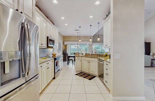 Falcons Glen House | Beautiful home w/heated in ground pool, wifi, dog-friendly, and sundeck