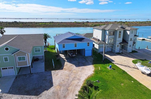 Port O Connor House | Beautiful Intracoastal Home with Two Boat Lifts and a Boat Slip