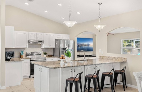 Sebastian Highlands House | Beautiful Inviting Home with a Pool, Outdoor Patio, & Gas Grill! 🌴