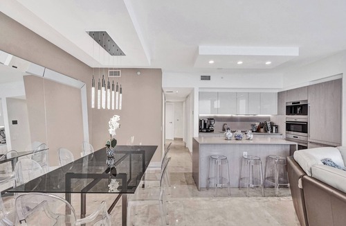 Hollywood South Central Beach Condo | Beautiful Ocean front Condo Hollywood
