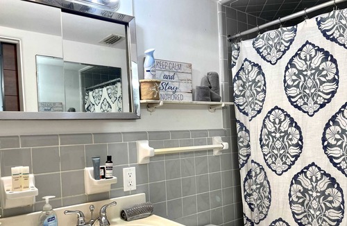 Pine Castle Villa | Beautiful Orlando Lakehouse 15Minutes to Universal