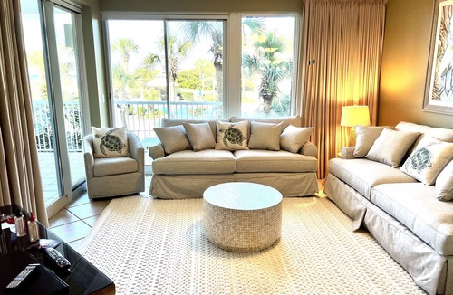 Miramar Beach Condo | Beautiful Owner Managed Condo at the Crescent - Best Complex in Destin