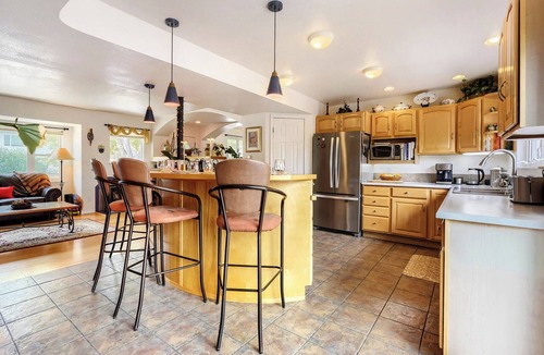 Devil's Thumb - Rolling Hill House | Beautiful peaceful 5-bedroom Boulder home with hot tub & amazing views!