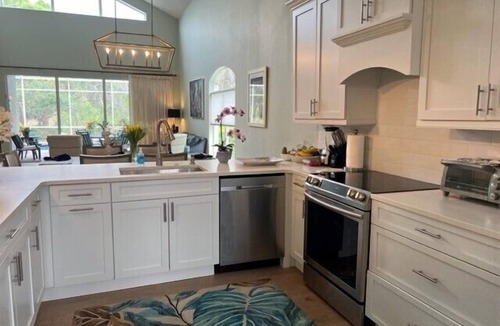 Palmer Ranch Apartment | Beautiful pool villa in active community, only available May 10-Oct 31.