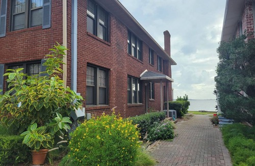 Southbank Apartment | Beautiful Riverview