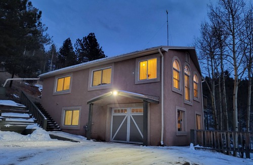 Divide House | Beautiful Rocky Mountain Home with Views near Cripple Creek on 1 acre.