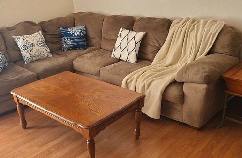 Survey Creek House | Beautiful spacious 5-bedroom house-10 beds-15 guests