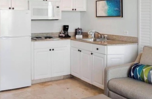 St. Pete Beach Villa | Beautiful St. Pete Beach Villa w/Balcony, Gulf View, & Kitchen; Sleeps 6 Adults