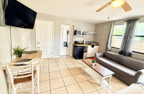 Jacksonville Apartment | Beautiful Studio! Very peaceful, very safe!