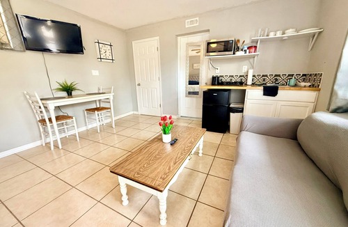 Jacksonville Apartment | Beautiful Studio! Very peaceful, very safe!