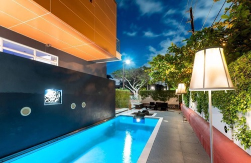 Northeast Coconut Grove Villa | Beautiful Unique modern 7 bedroom with steam room and gym
