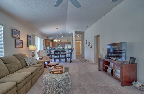 Antrim Dells Villa | BEAUTIFUL WALK TO BROWNWOOD SQUARE ELEC 4 SEAT CART INCLUDED THE VILLAGES FL