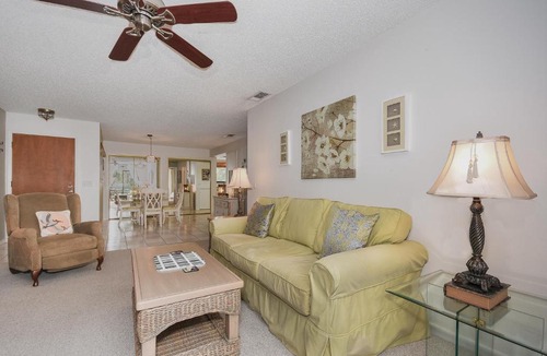 New Smyrna Beach Apartment | Beautifully updated bright and cheery 2nd story condo near pool beach access- SC261