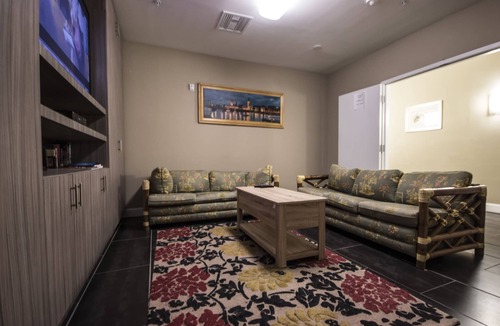 City Center Hostel | Beds n' Drinks Hostel