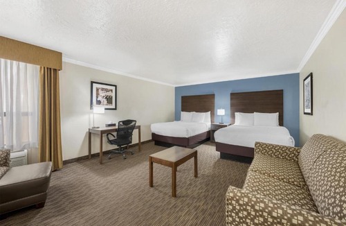 Albuquerque Hotel | Best Western Airport Albuquerque InnSuites Hotel & Suites