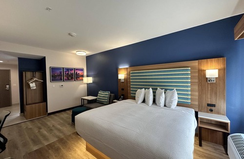 White Rock Hills Hotel | Best Western Plus Fair Park East