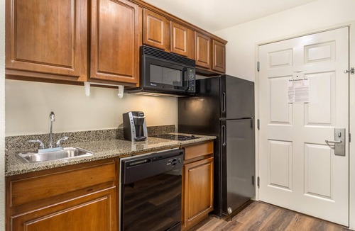 Valdosta Hotel | Best Western Plus Valdosta Hotel & Suites