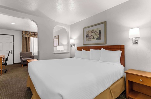 Polvadera Hotel | Best Western Socorro Hotel & Suites