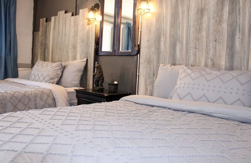 Howard Bed & Breakfast | Black Bear Lodge 3