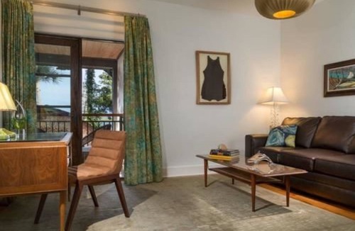 New Smyrna Beach Bed & Breakfast | Black Dolphin Inn