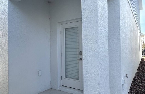 Winter Garden House | Blisshaus - Modern Guest Suite Near Disney, Fireworks Views, Lake Louisa & Golf
