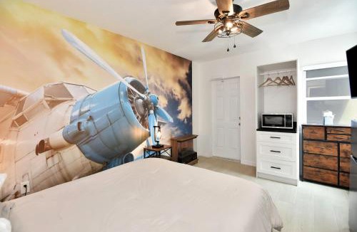 Daytona Beach Shores Hotel | Blue Mist Motel - Room # 3