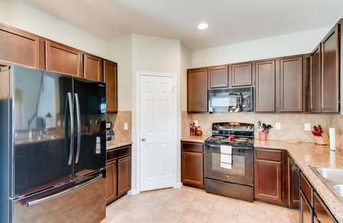West San Antonio House | BMT Grad HQ-POOL/Playground -Close to Lackland AFB, Parks & Attractions