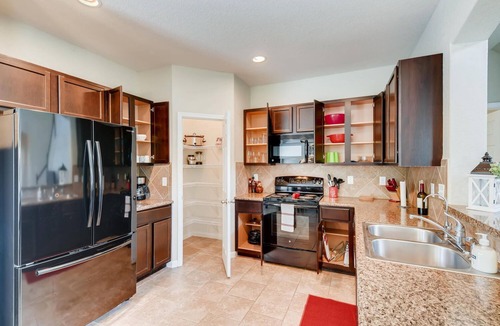 West San Antonio House | BMT Grad HQ-POOL/Playground -Close to Lackland AFB, Parks & Attractions