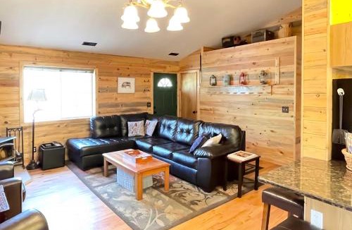 Indian Mountain House | 'Bobcat Trail Cabin' on 3 Acres in Como!