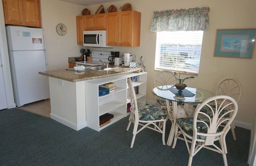 St. Petersburg Condo | 🌅 Boca Ciega Resort – Unit 420: Paradise on the Bay