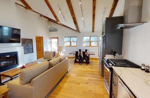 Downtown Santa Fe House | Bosque Casita | Historic 1 Bedroom in Downtown Santa Fe