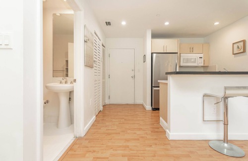 City Center Apartment | Boutique Apartments Convention Center