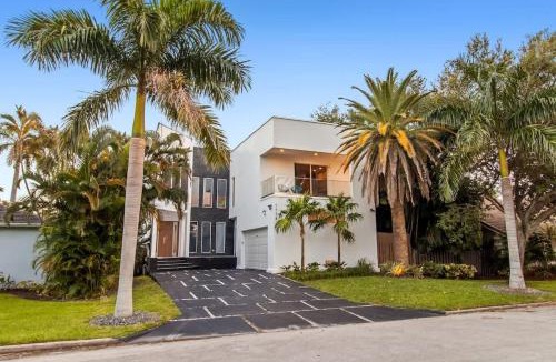 South Lake House | Brand new Luxurious Villa