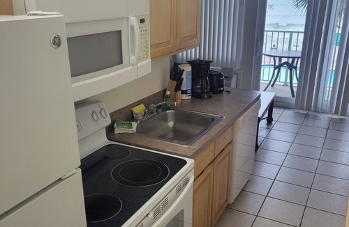 Oliver Terrace Condo | Breathtaking Views/Gorgeous Oceanfront Condo&Pool, 4th Fl, 2-Bath, Daytona