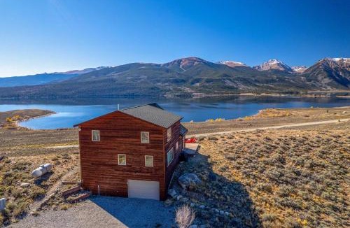 Twin Lakes House | Breathtaking Views: Twin Lakes Retreat w/Deck