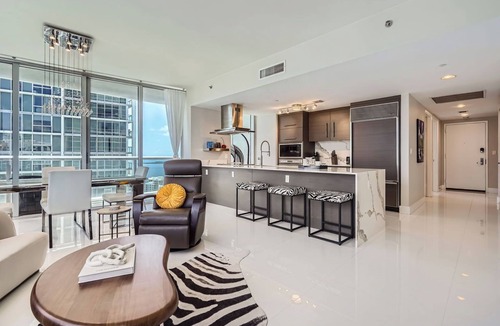 Brickell Condo | Brickell Beauty. River Views. CONSTRUCTION SPECIAL!