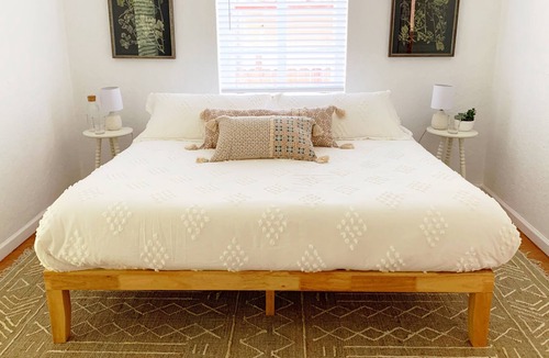 The Roads House | Brickell House with Pool and Free Parking