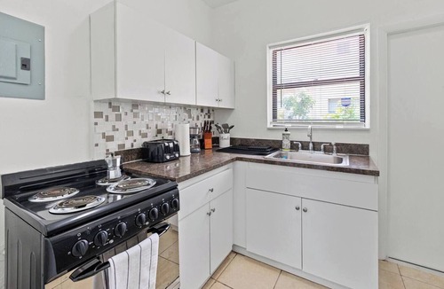 The Roads Apartment | Brickell Studio near Kaseya Center & South Beach