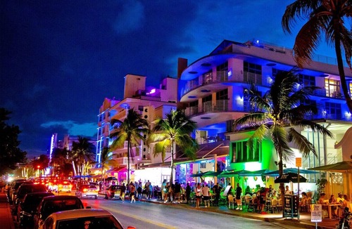 Flamingo/Lummus Apartment | Bright 1BR Escape Heart of SoBe Near Ocean 204
