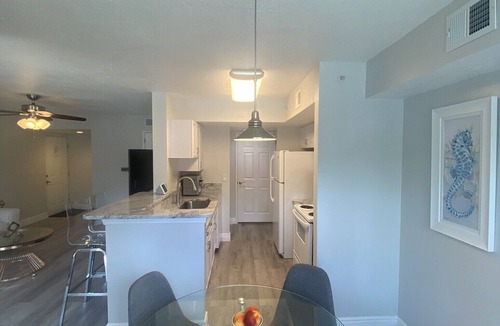 Naples Condo | Bright & Cozy Private Condo East Naples - 1B1B - Fully Remodeled