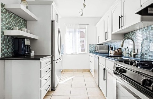 West Colfax Apartment | Bright & Modern King Retreat | Sloans Lake | 30Day
